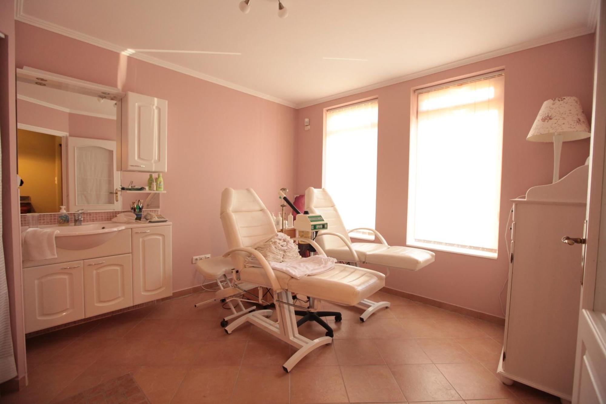 Bed and Breakfast Europa Panzio Eger Esterno foto